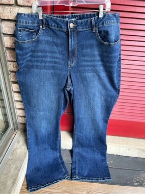 M Jeans By Maurice’s High Rise Curvy 22W Reg Bootcut Jeans
